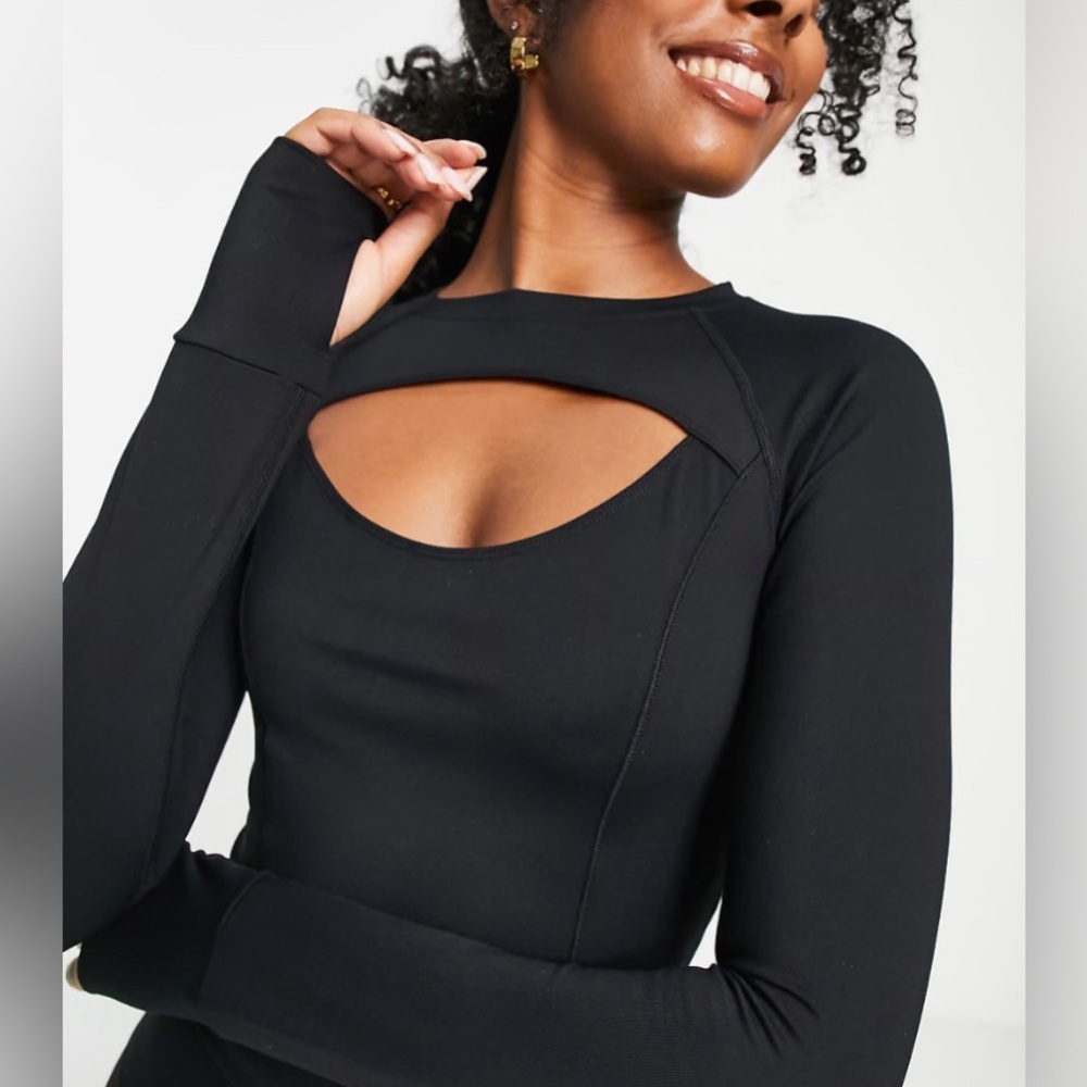 EUC Tala T/ALA SKINLUXE cutout long sleeve shirt size L